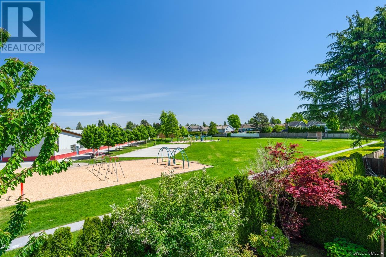 8180 SUNNYWOOD Drive, Richmond