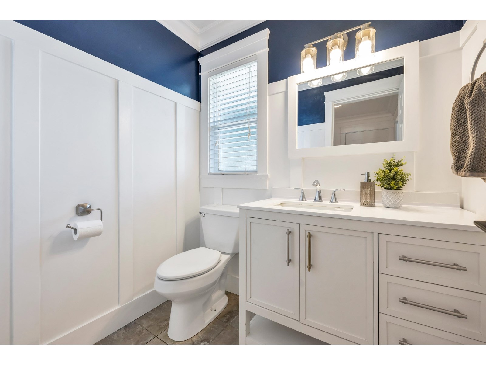 Photo 16 of 22111 46 Avenue, Langley BC