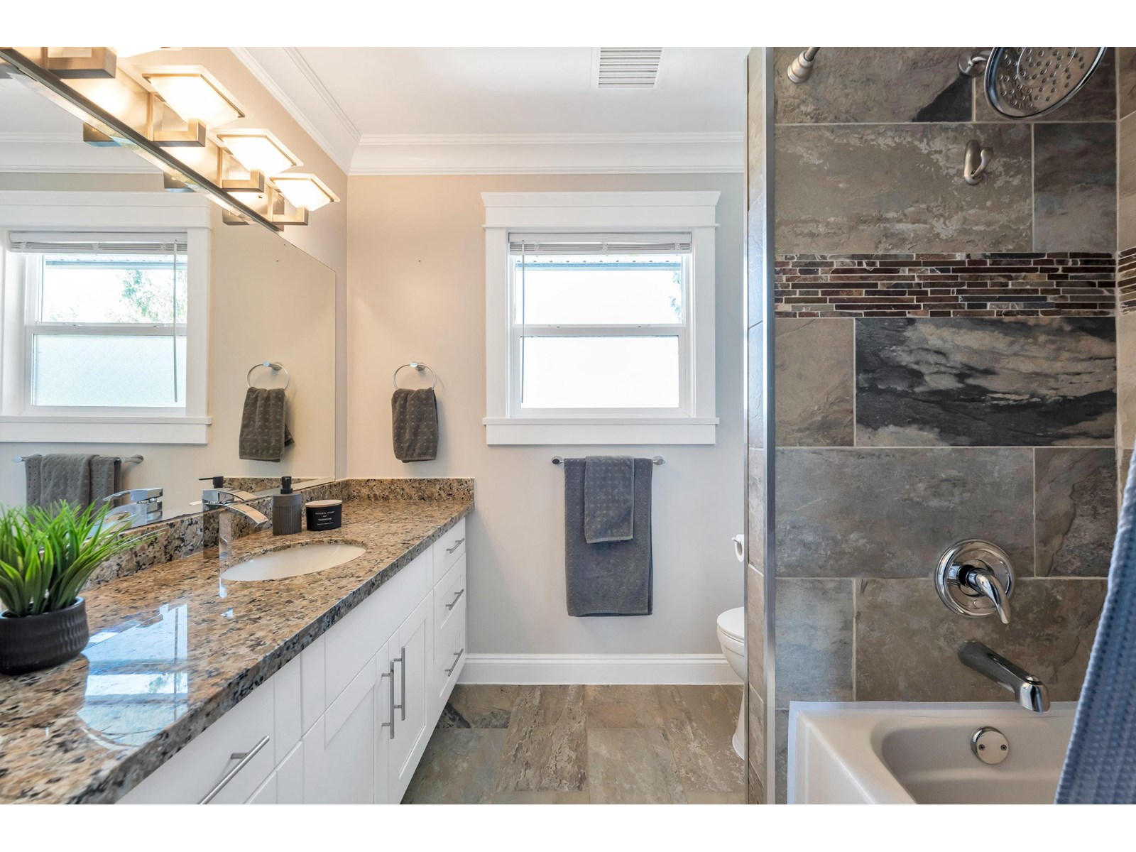 Photo 26 of 22111 46 Avenue, Langley BC