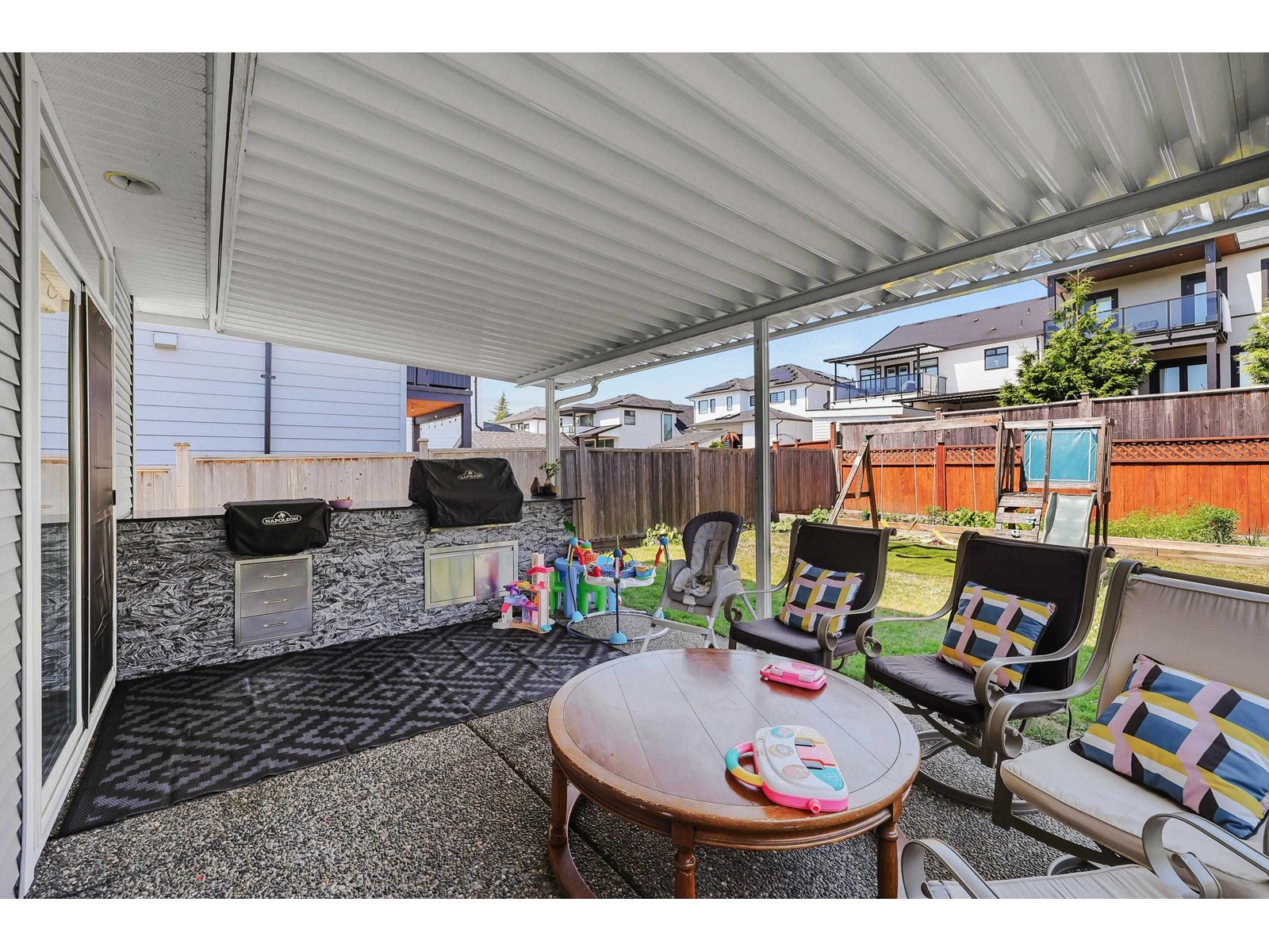 Photo 8 of 18629 56 B Avenue, Surrey BC
