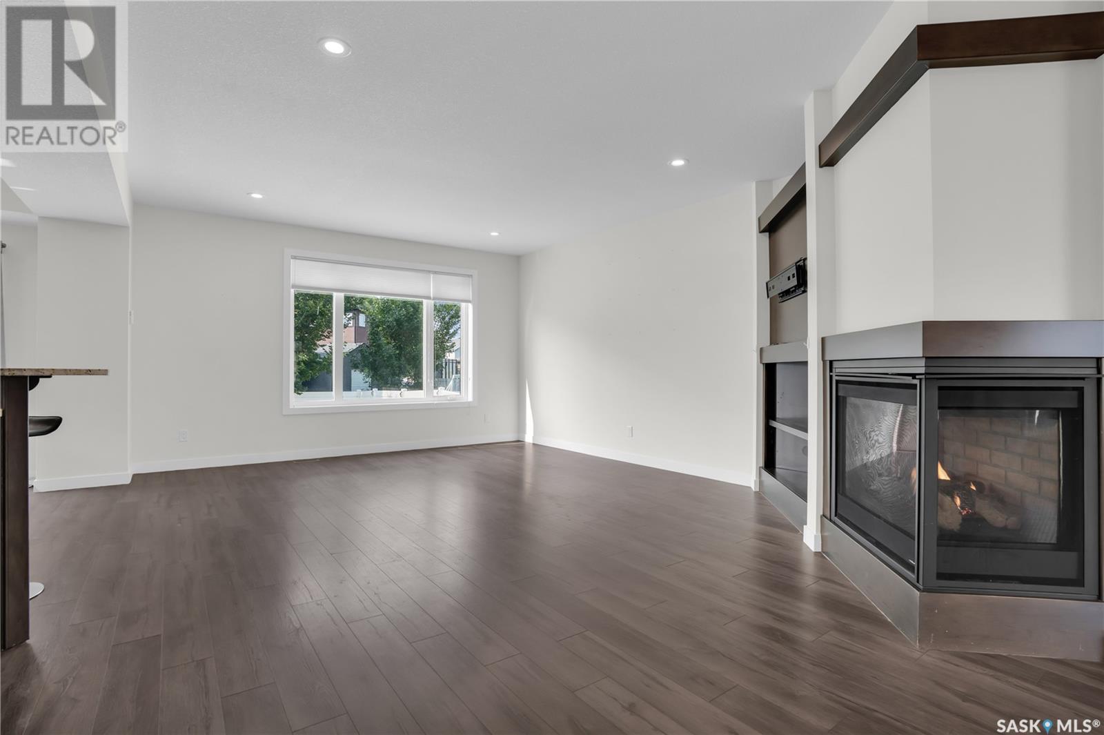 Photo 2 of 4525 Green Water Road E, Regina SK
