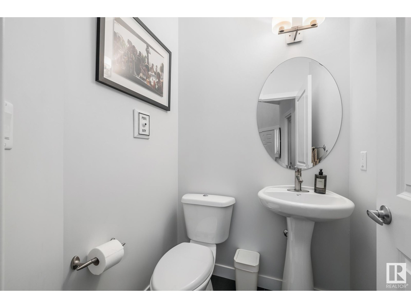 Photo 6 of 21937 94 A Av Nw, Edmonton AB