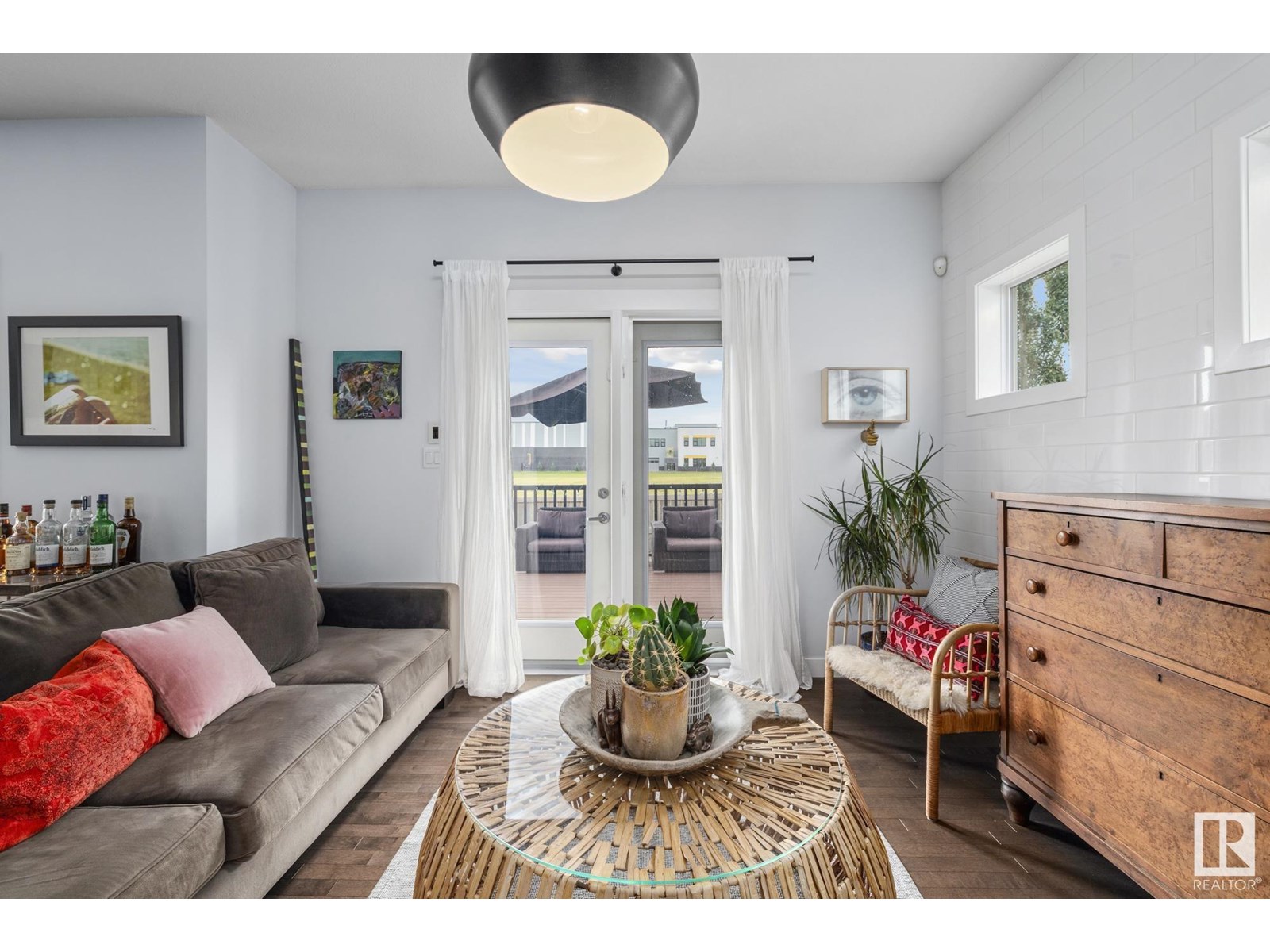 Photo 11 of 21937 94 A Av Nw, Edmonton AB