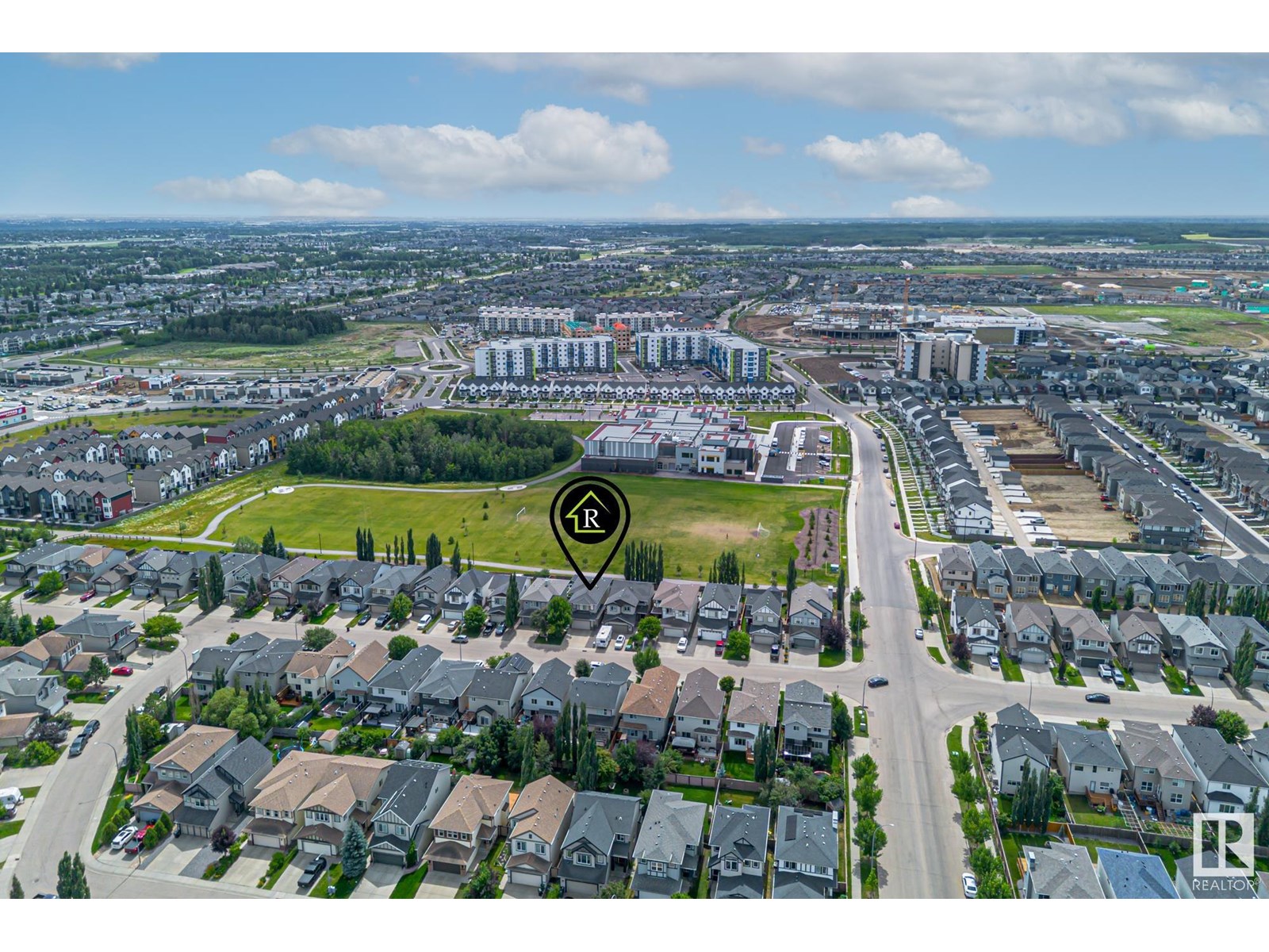 Photo 3 of 21937 94 A Av Nw, Edmonton AB