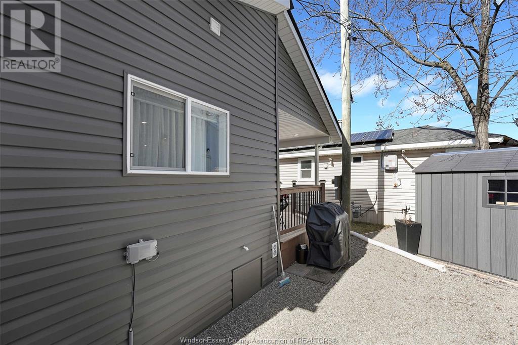 Photo 7 of 20 Bonita, Windsor ON