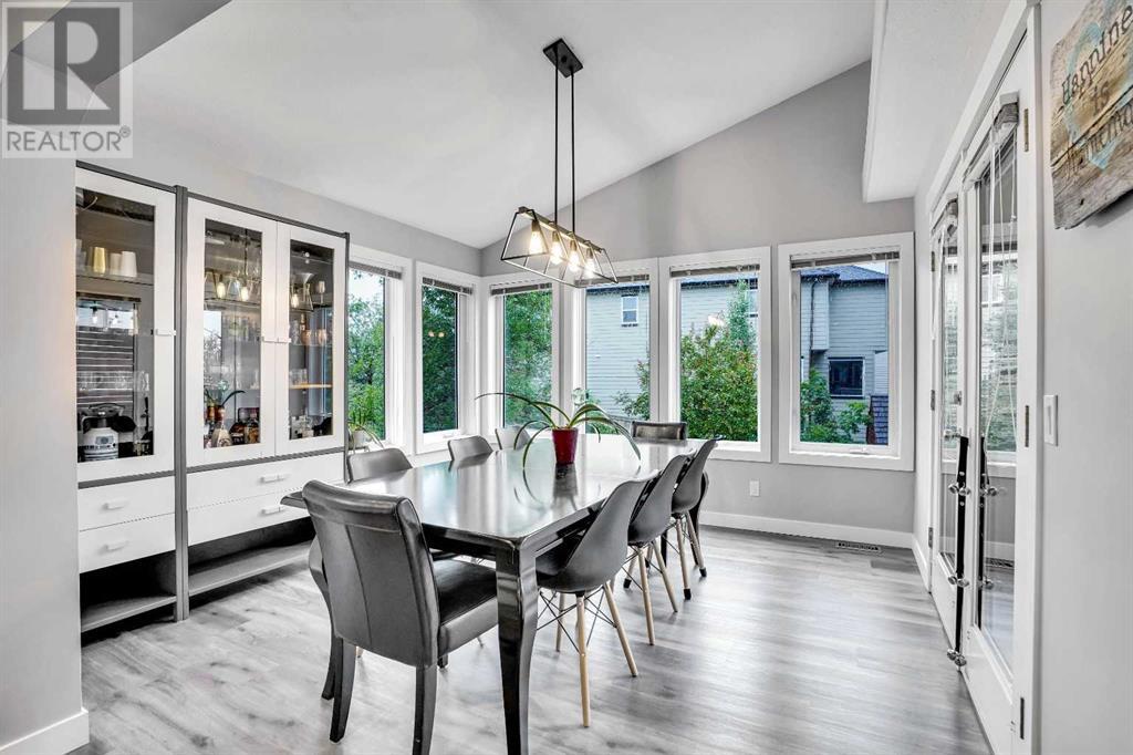 Single Family House for Sale in  Somerglen Cove SW Somerset Calgary 