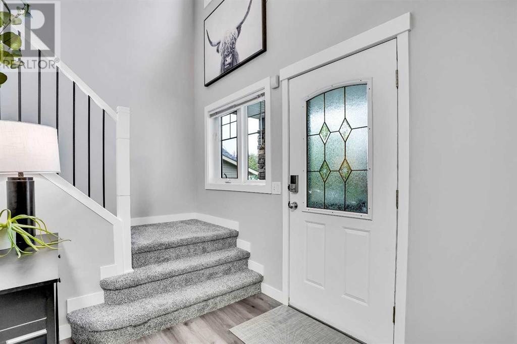 Single Family House for Sale in  Somerglen Cove SW Somerset Calgary 