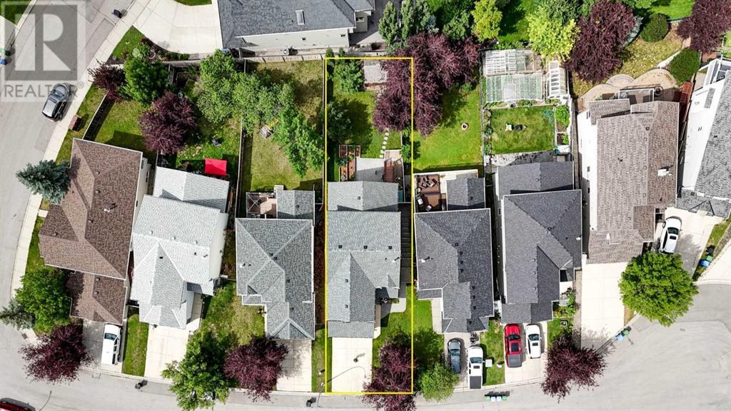 Single Family House for Sale in  Somerglen Cove SW Somerset Calgary 