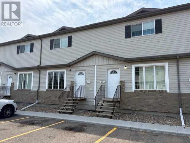 Photo 1 of 207 4801 47 Avenue, Lloydminster SK