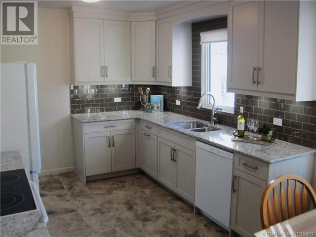 Photo 6 of 410 24 Street S, Lethbridge AB