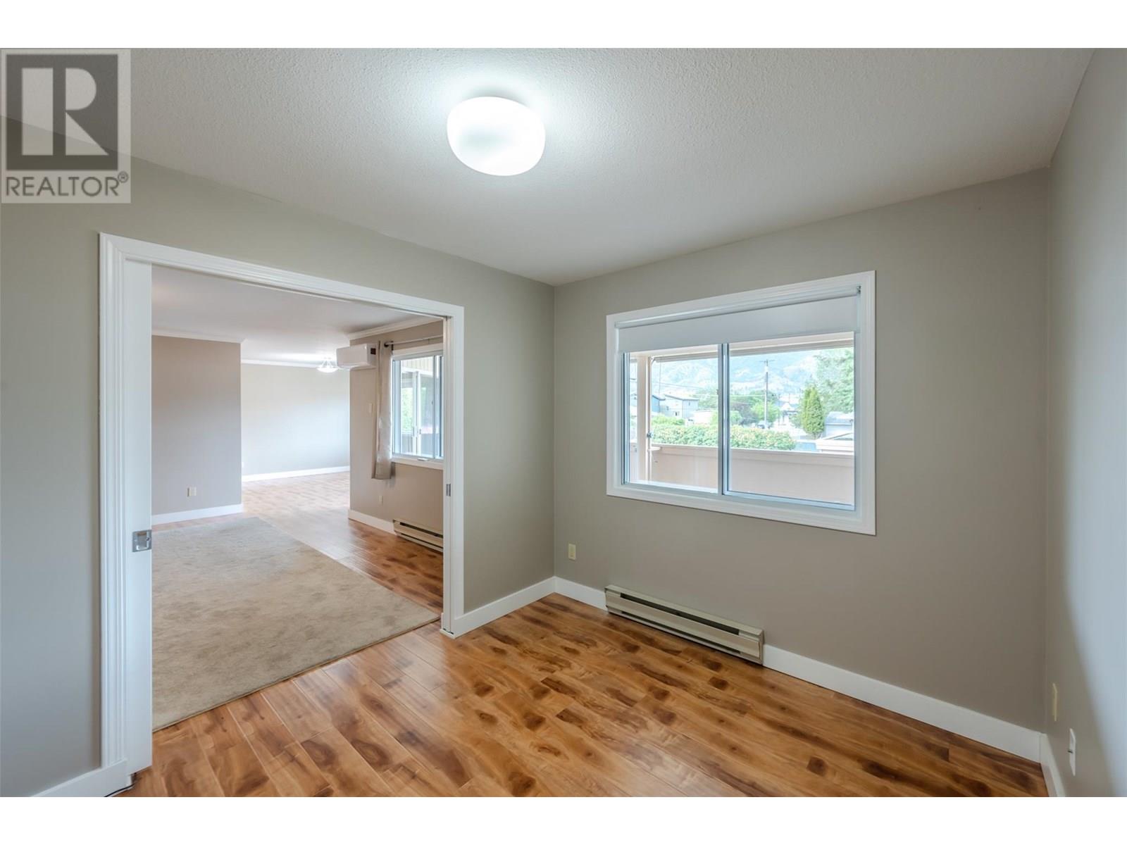 157 Green Avenue W Unit# 201, Penticton