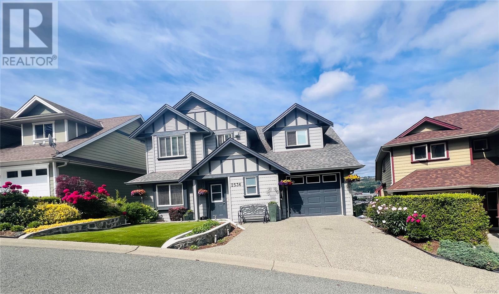 Photo 4 of 2536 Legacy Ridge, Langford BC