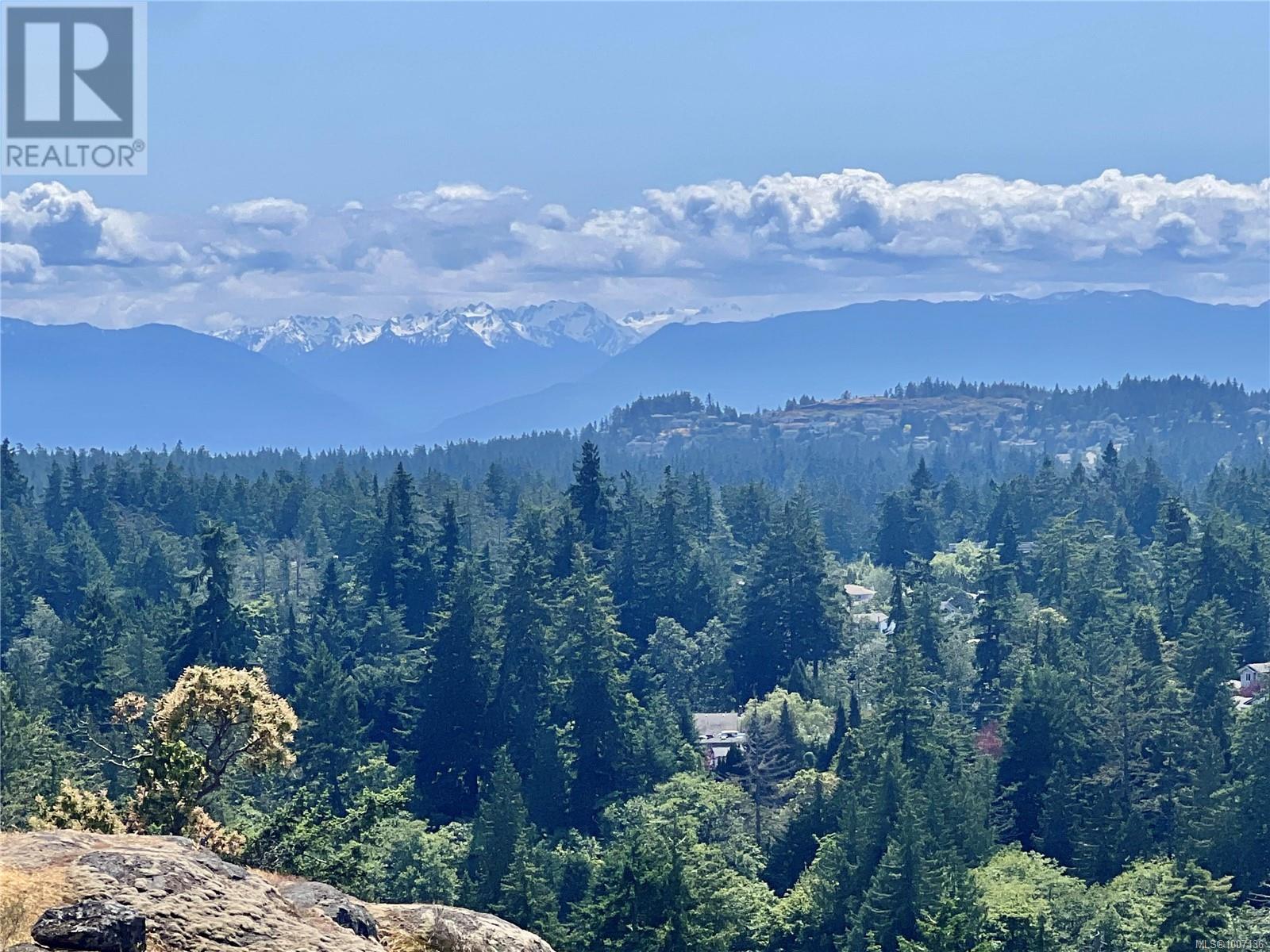 Photo 2 of 2536 Legacy Ridge, Langford BC
