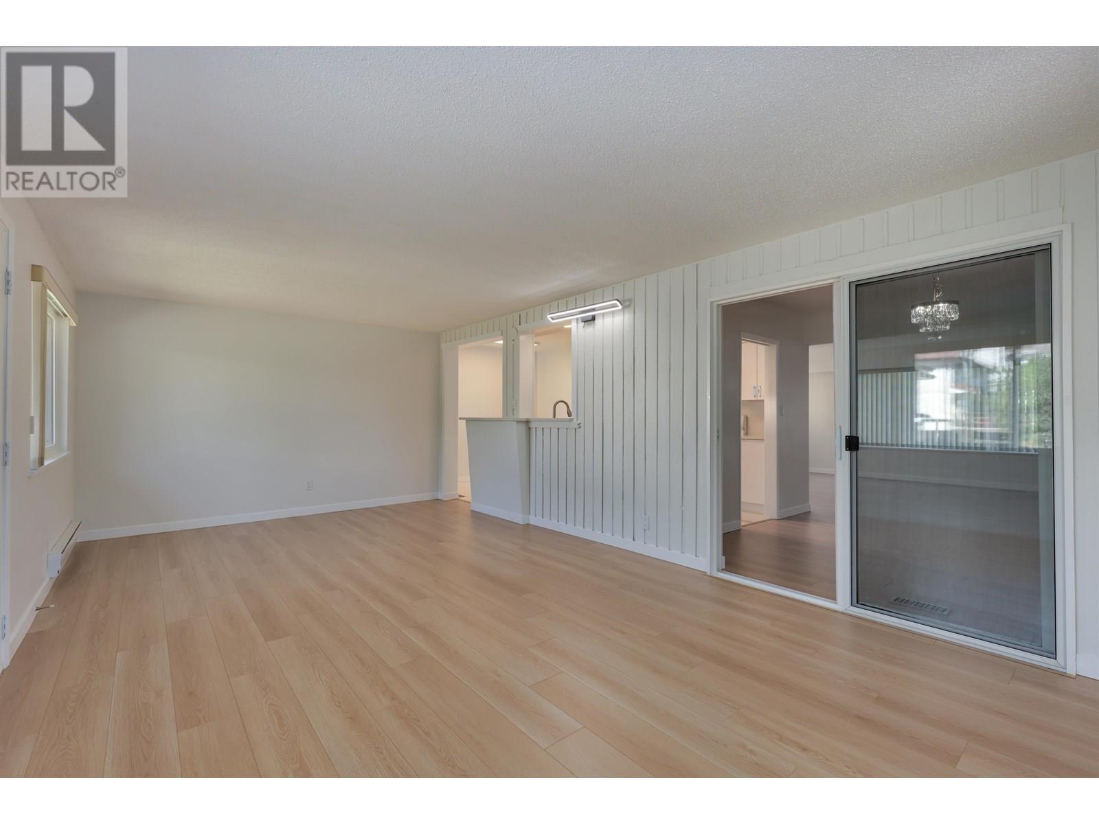 Photo 16 of 860 Howard Avenue, Burnaby BC