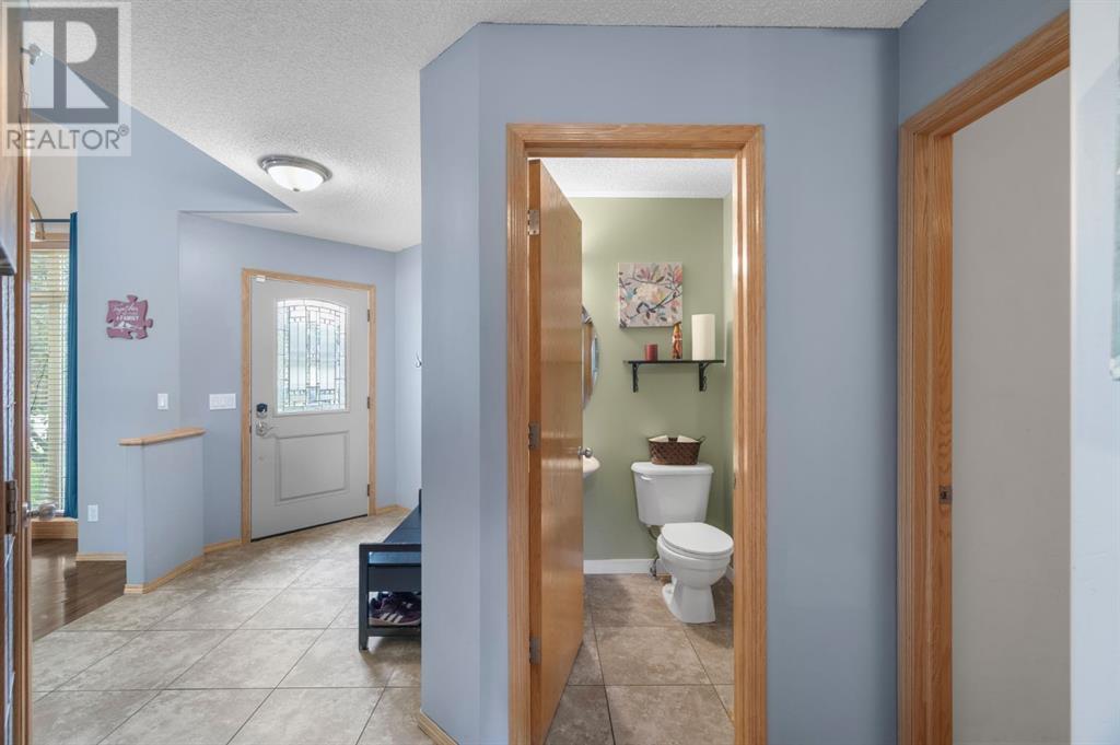 Photo 20 of 168 Fairways Drive Nw, Airdrie AB
