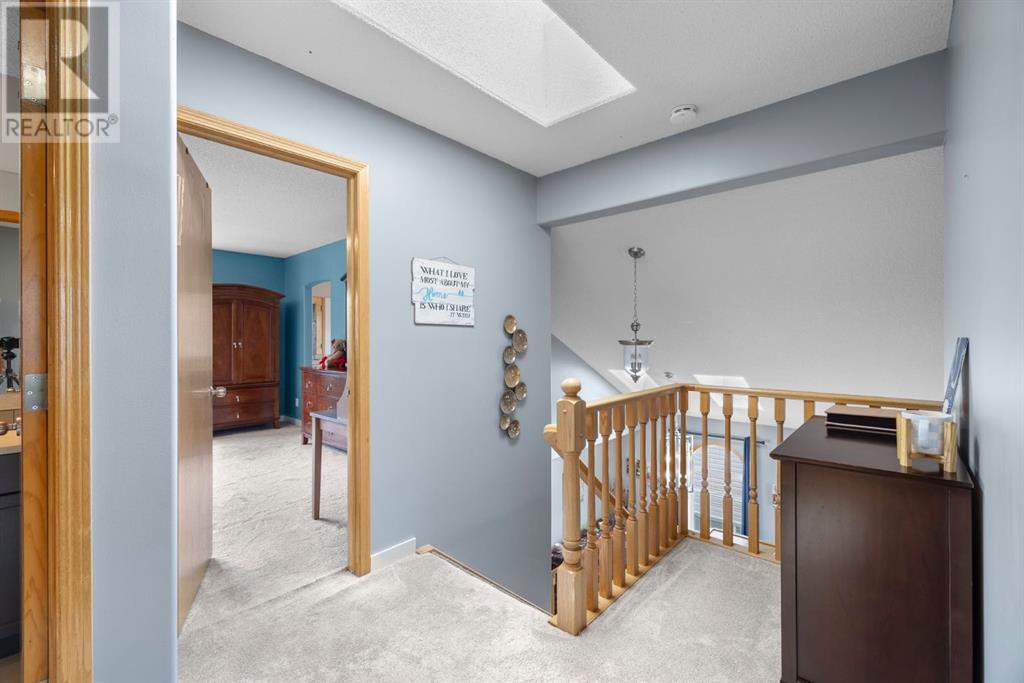 Photo 22 of 168 Fairways Drive Nw, Airdrie AB