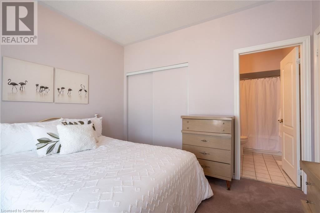 Photo 16 of 281 Silverbirch Boulevard Unit 19, Mount Hope ON