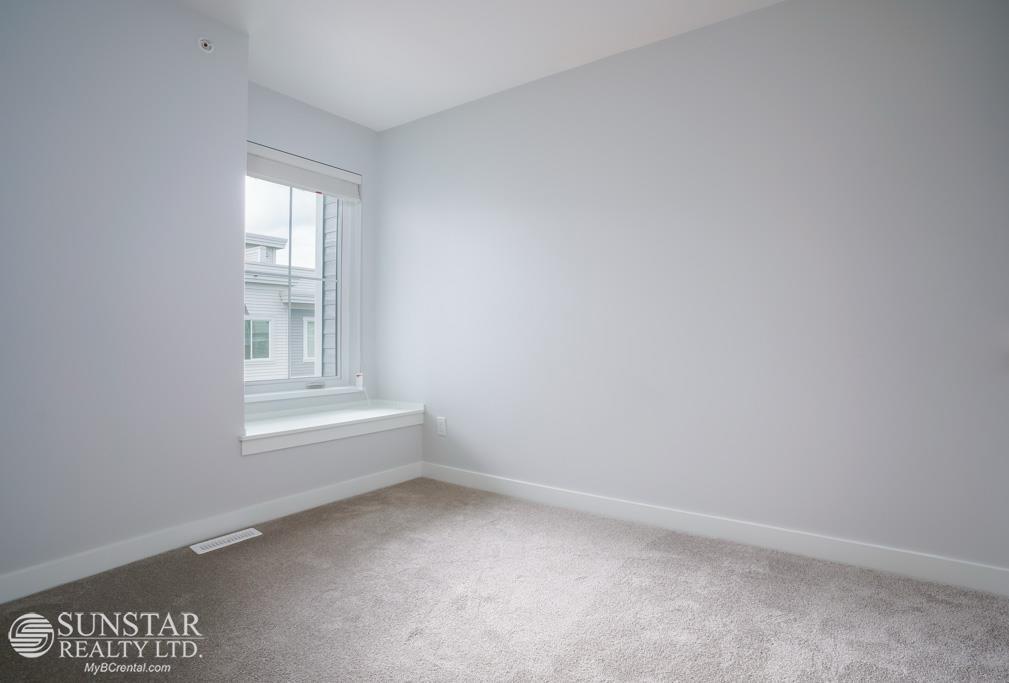 Photo 19 of 37 8371 202 B Street, Langley BC
