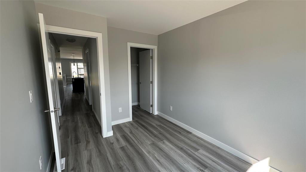Photo 8 of 1482 Alexander Avenue, Winnipeg MB