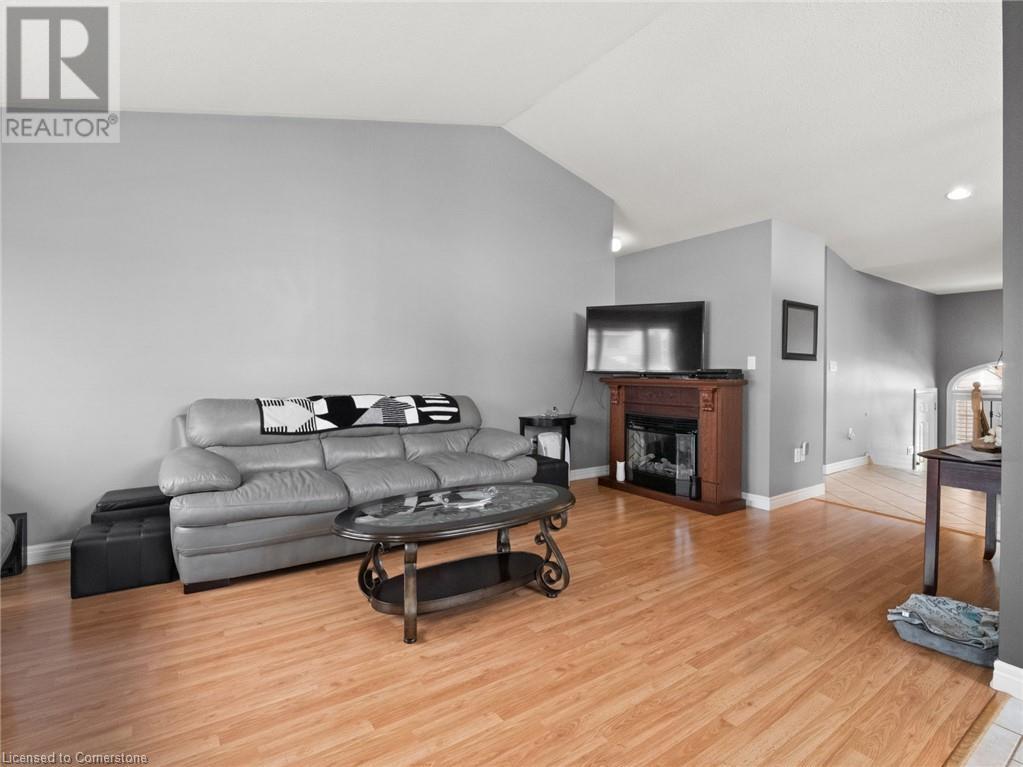 Photo 11 of 7721 Parkview Crescent, Niagara Falls ON