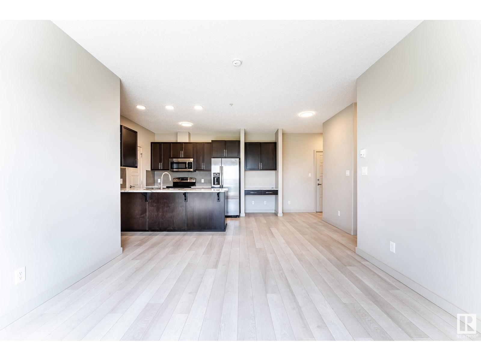 Photo 5 of 408 320 Ambleside Li Sw, Edmonton AB