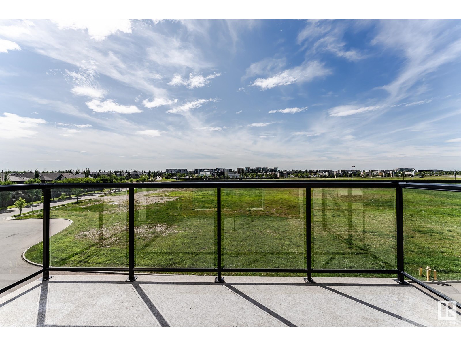 Photo 8 of 408 320 Ambleside Li Sw, Edmonton AB