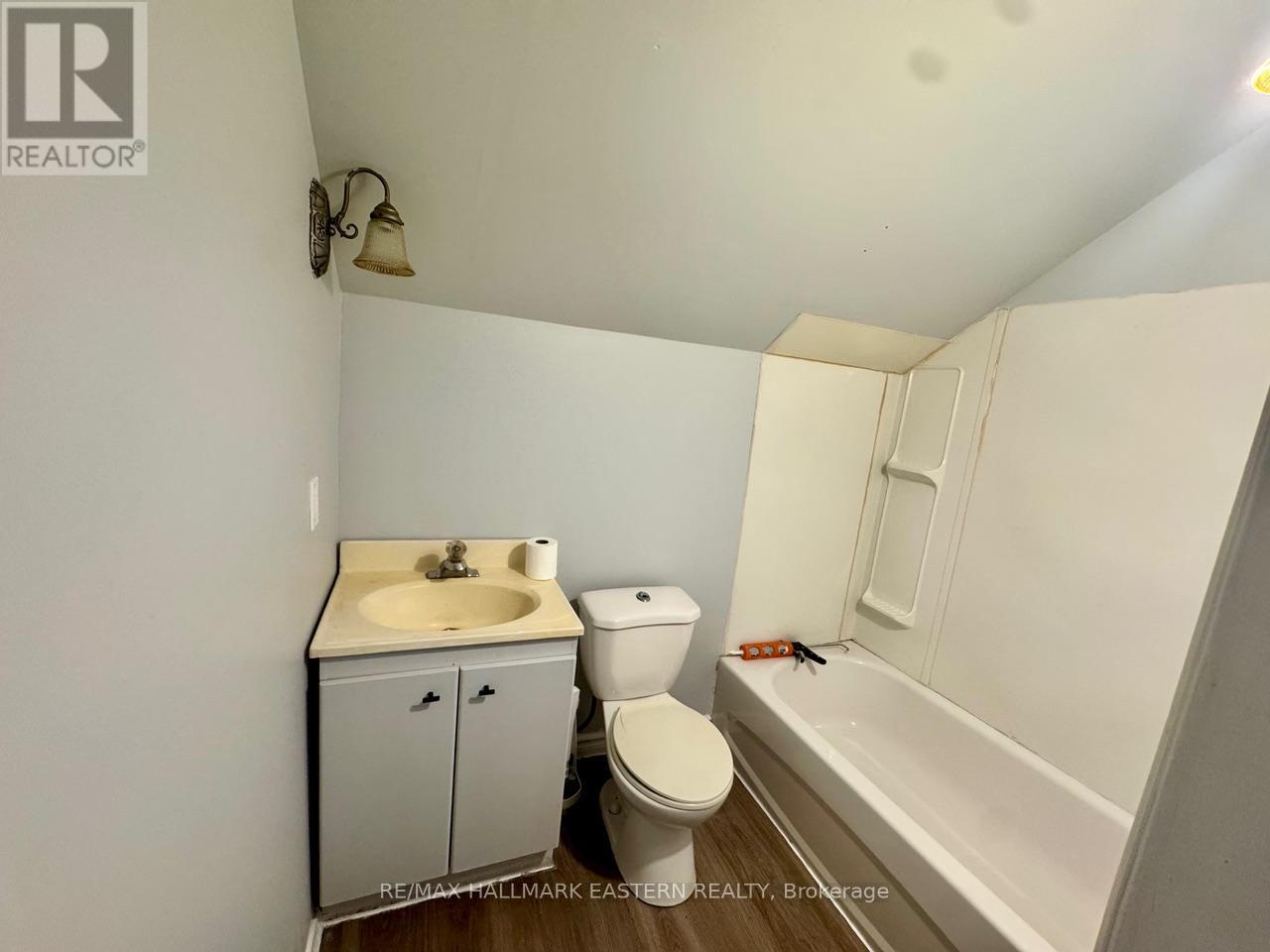 Photo 15 of 822 St Marys Street, Peterborough Central ON