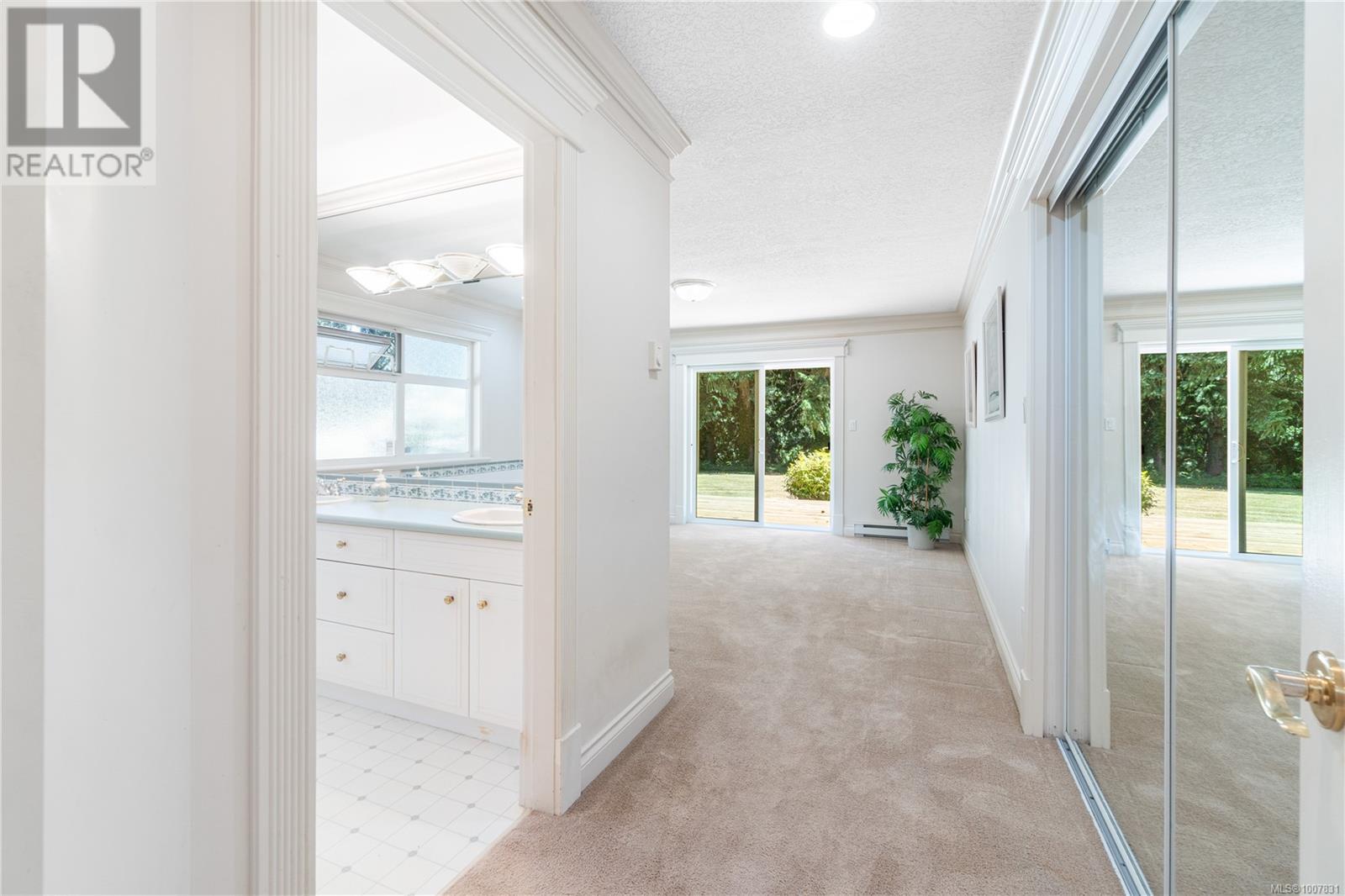 Photo 20 of 578 Wain Rd, Parksville BC
