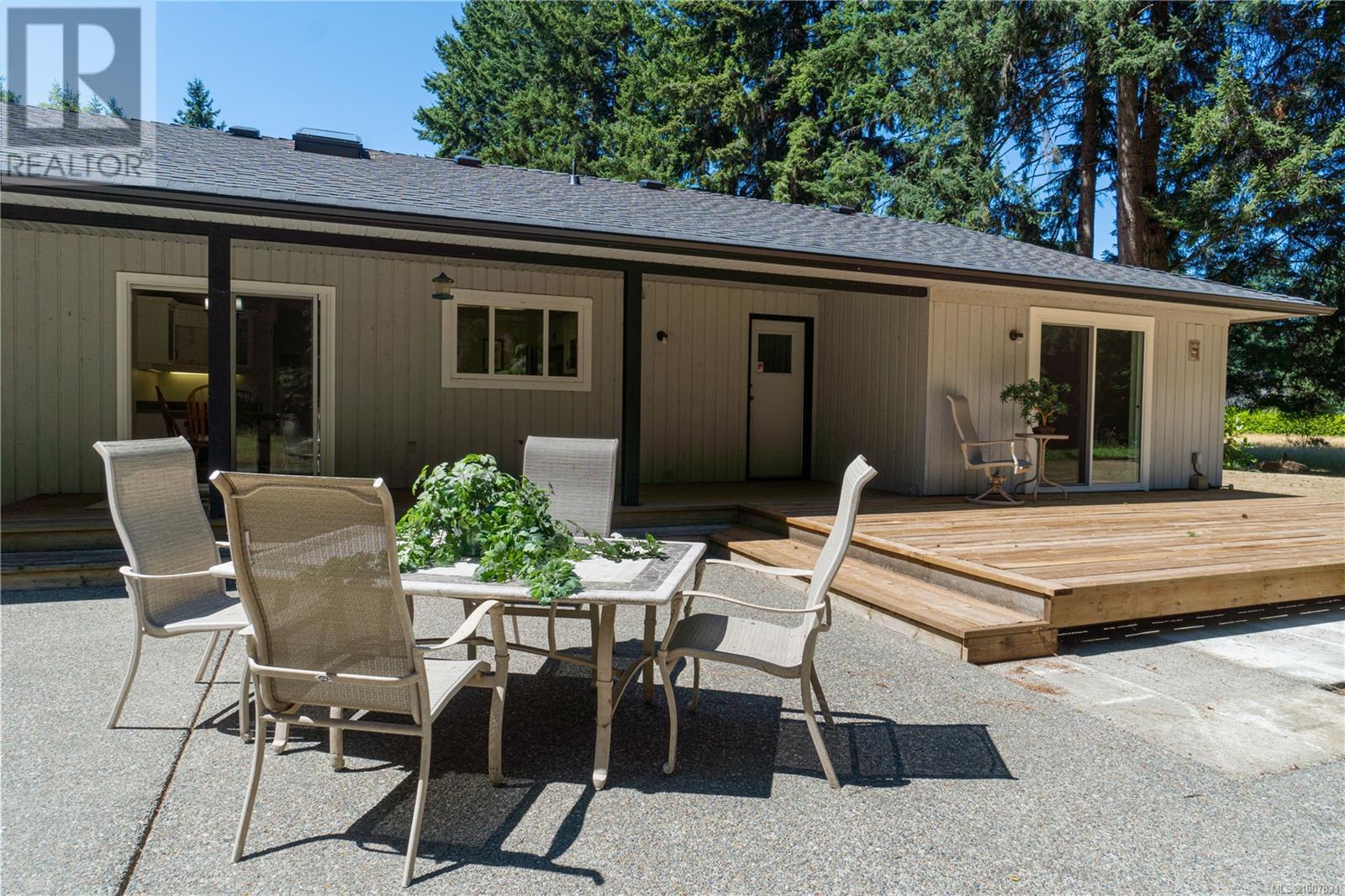 Photo 37 of 578 Wain Rd, Parksville BC
