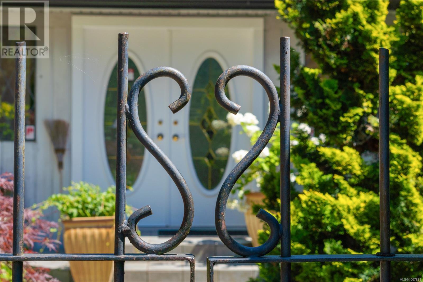 Photo 42 of 578 Wain Rd, Parksville BC