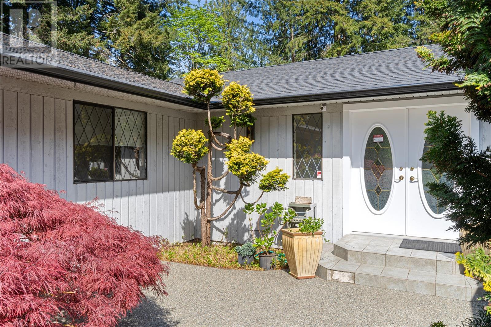 Photo 69 of 578 Wain Rd, Parksville BC