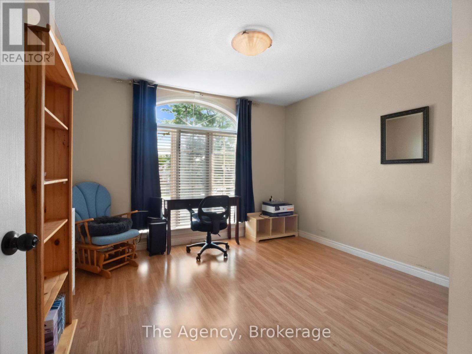 Photo 13 of 7721 Parkview Crescent, Niagara Falls ON