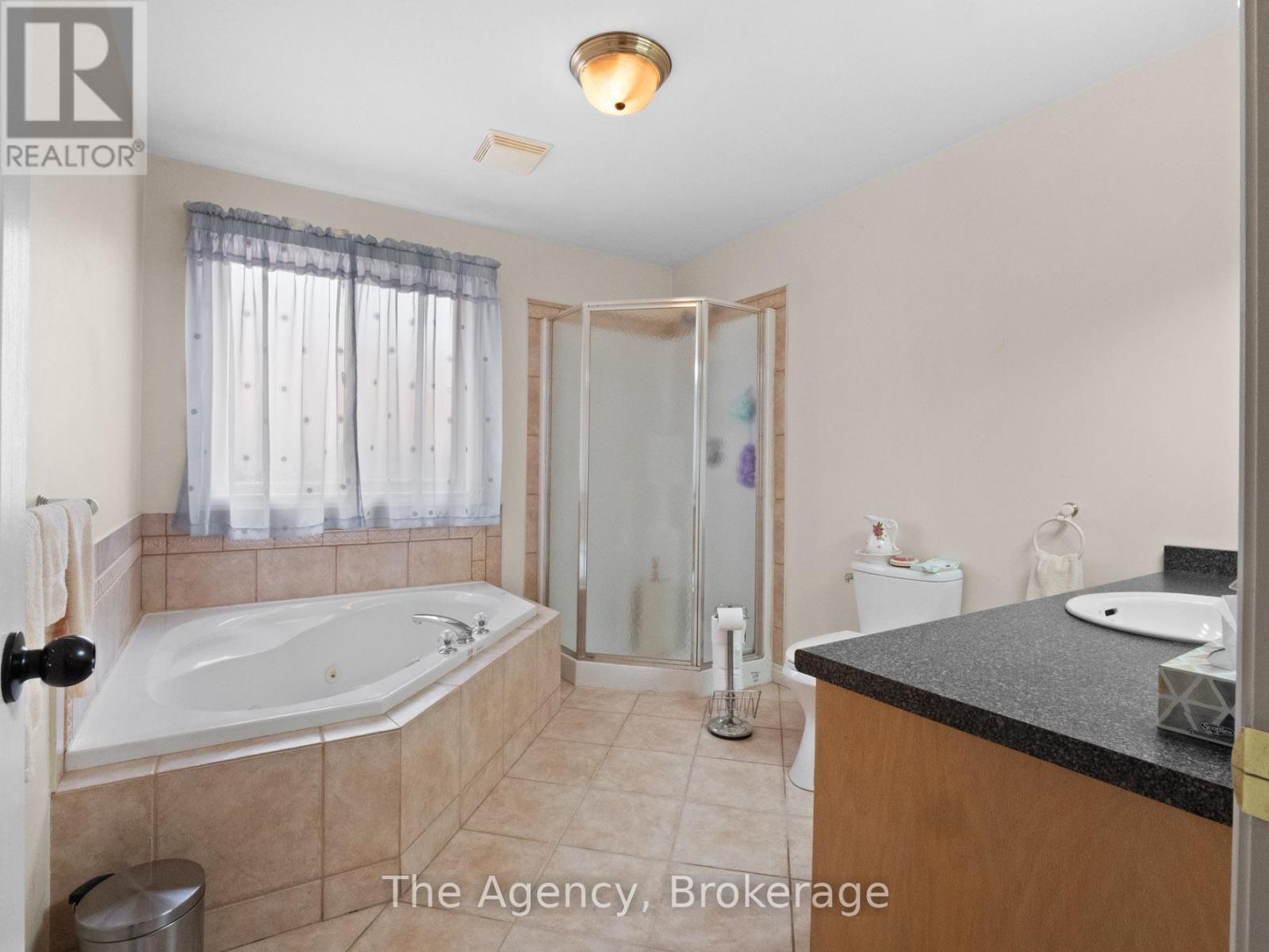 Photo 15 of 7721 Parkview Crescent, Niagara Falls ON