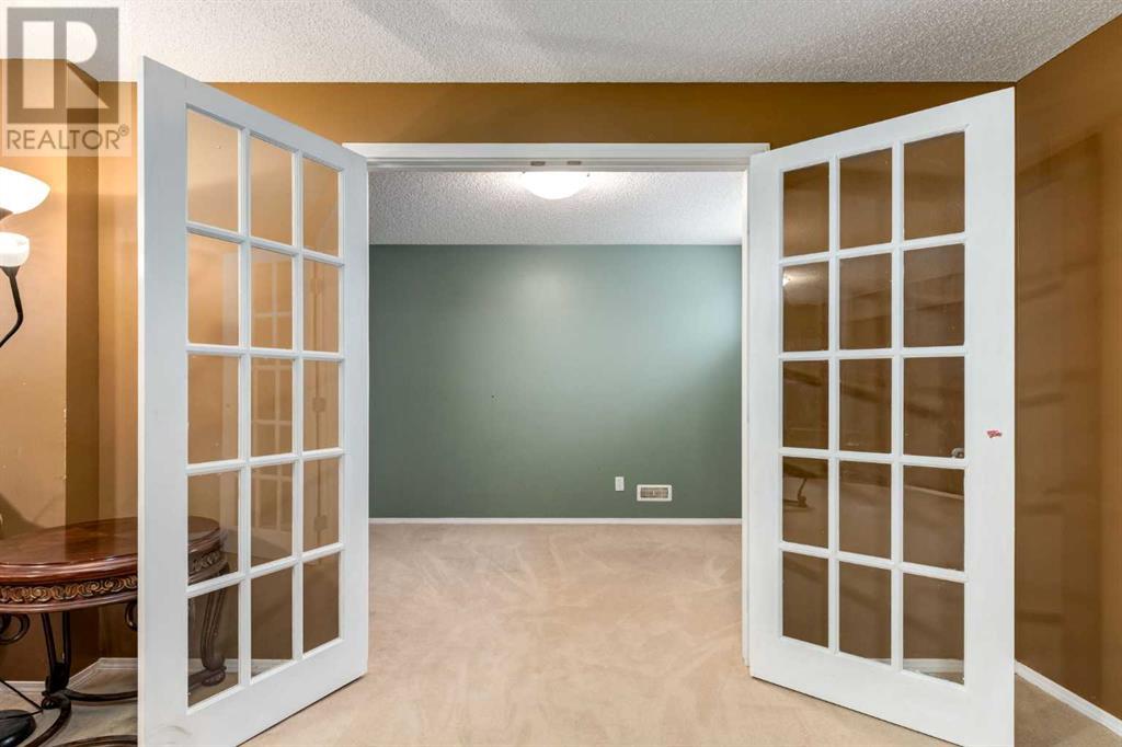 Single Family House Bi-level for Sale in  Copperfield Rise SE Copperfield Calgary 