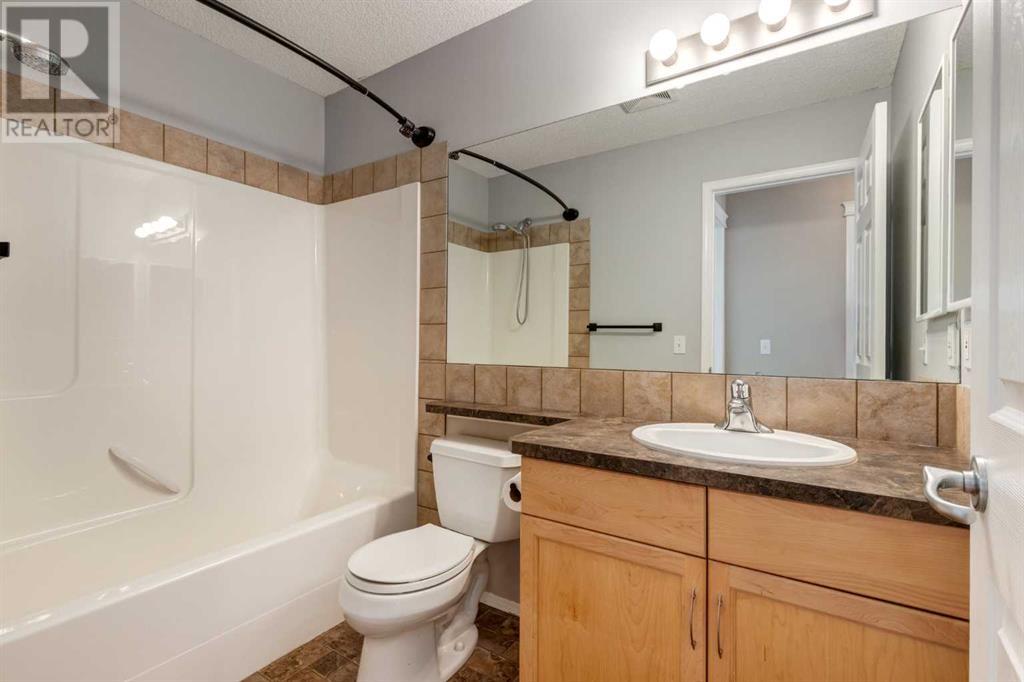 Single Family House Bi-level for Sale in  Copperfield Rise SE Copperfield Calgary 