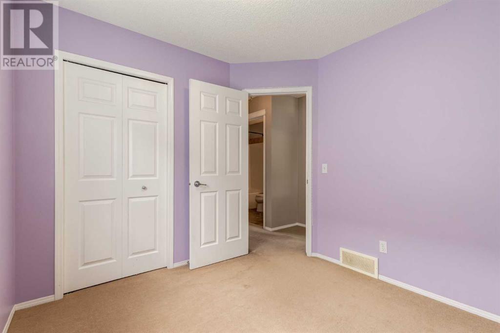 Single Family House Bi-level for Sale in  Copperfield Rise SE Copperfield Calgary 