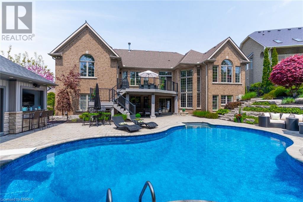 Photo 19 of 75 St Andrews Drive, Brantford ON