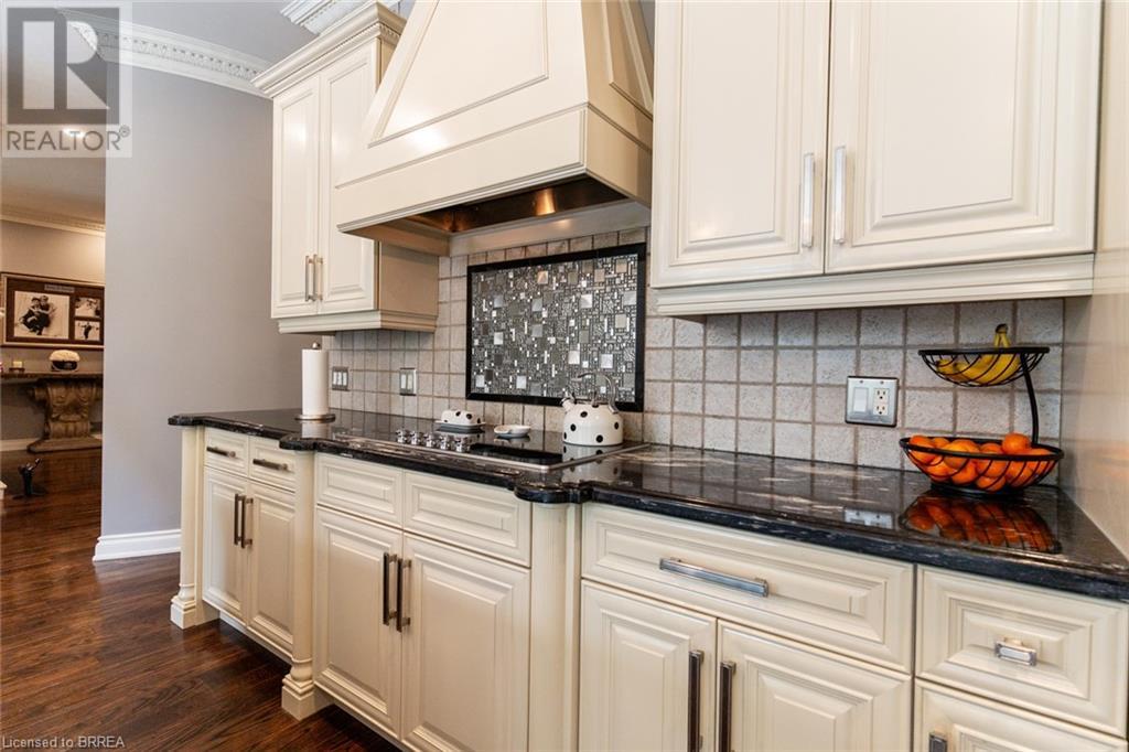 Photo 25 of 75 St Andrews Drive, Brantford ON