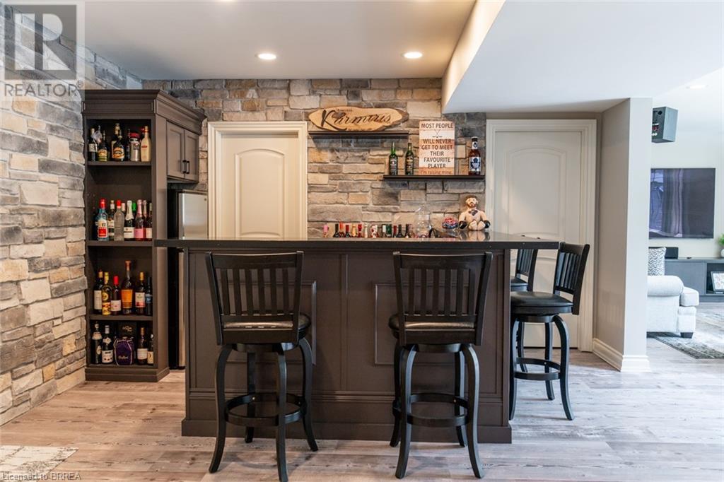 Photo 22 of 75 St Andrews Drive, Brantford ON