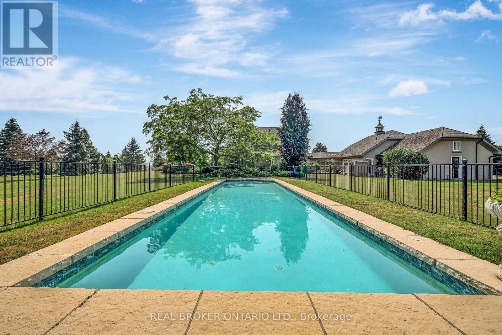 Photo 13 of 37 Bellavista Drive, Prince Edward County ON