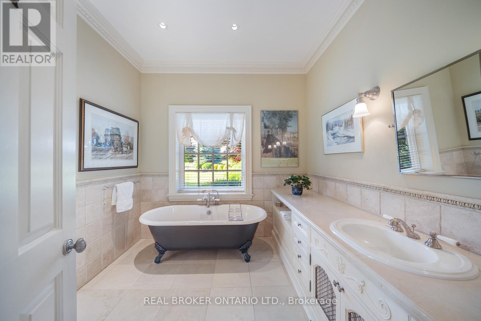 Photo 41 of 37 Bellavista Drive, Prince Edward County ON