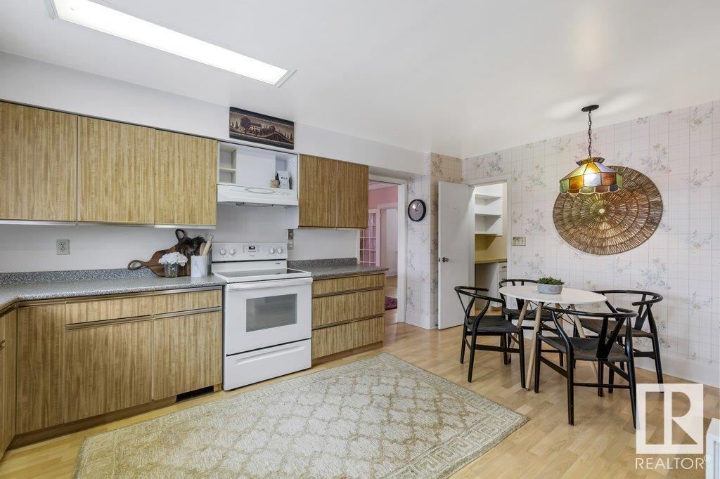 25 SUNNYSIDE CR, St. Albert