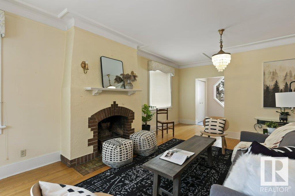 25 SUNNYSIDE CR, St. Albert