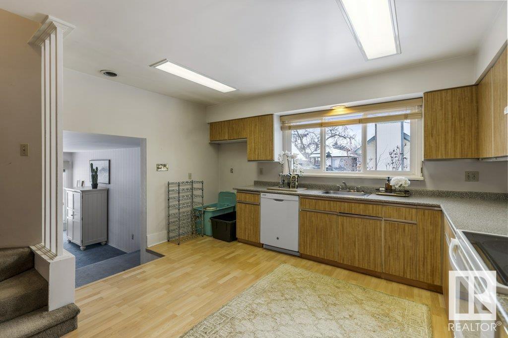 25 SUNNYSIDE CR, St. Albert