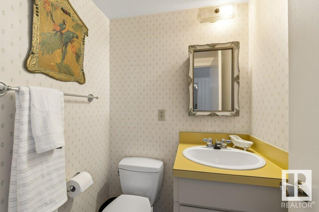 25 SUNNYSIDE CR, St. Albert