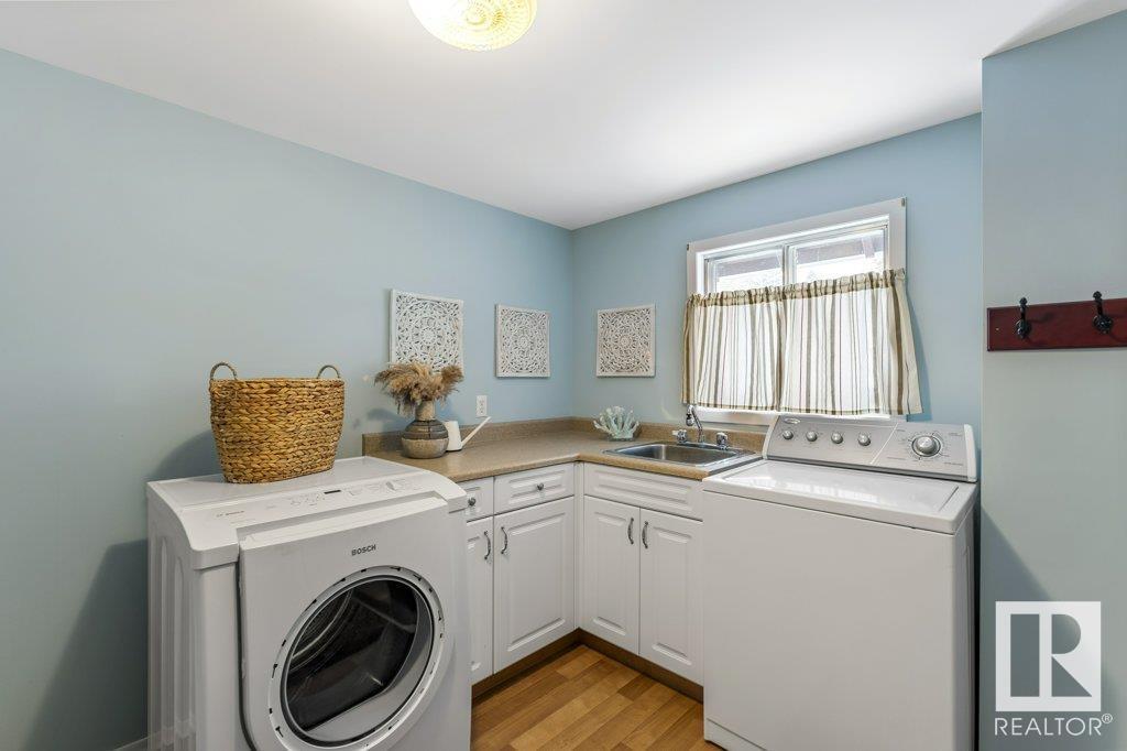 25 SUNNYSIDE CR, St. Albert