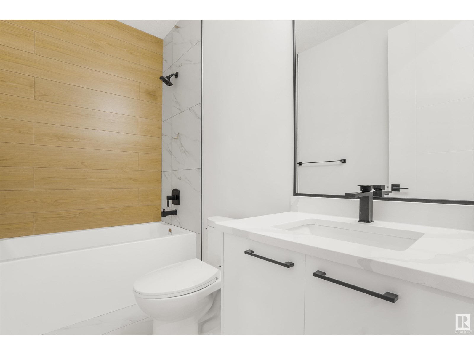 Photo 5 of 50 Hazelwood Ln, Spruce Grove AB