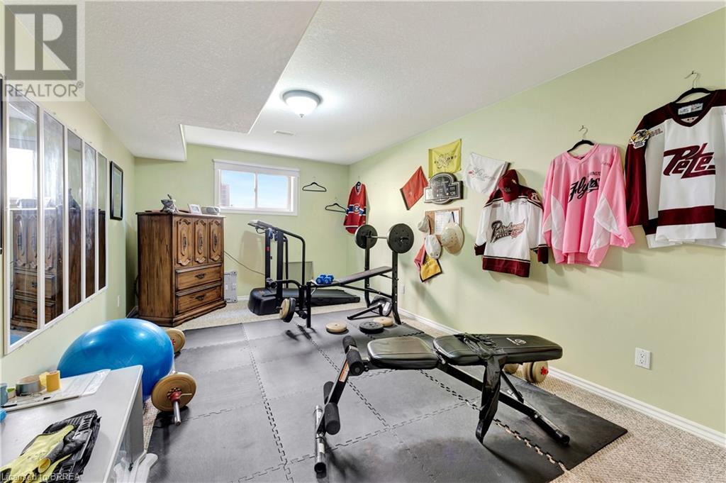 Photo 24 of 33 Mansfield Drive, St George ON