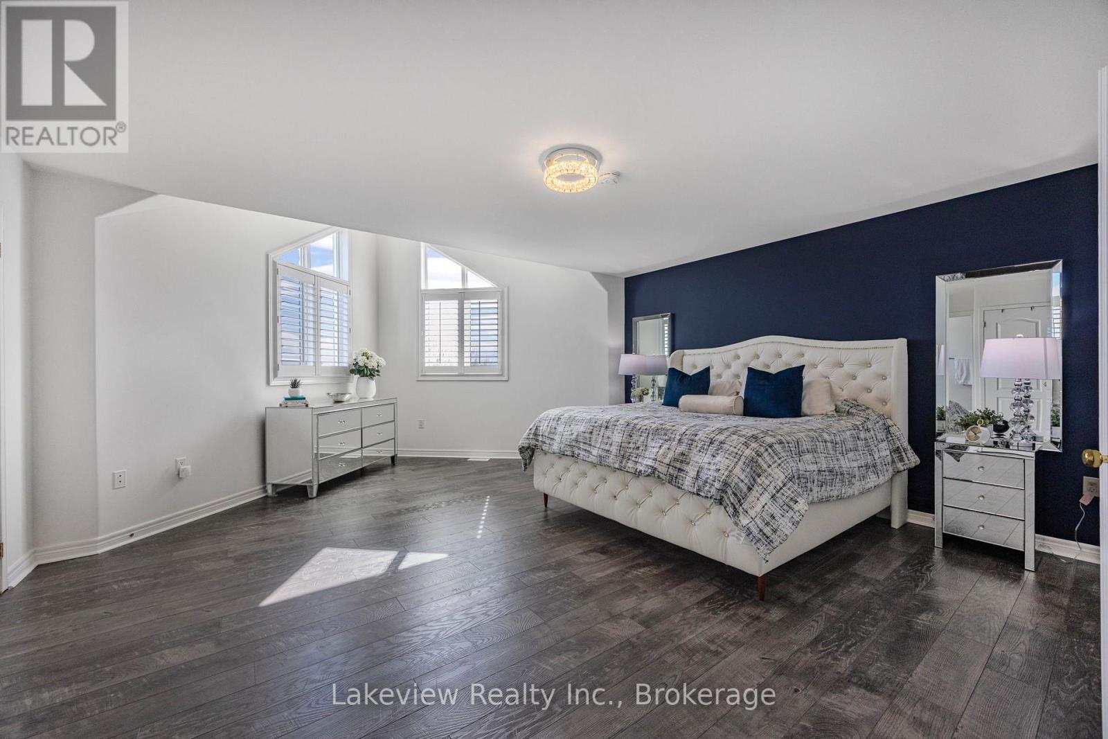 Photo 9 of 31 Cleopatra Court, Orillia ON