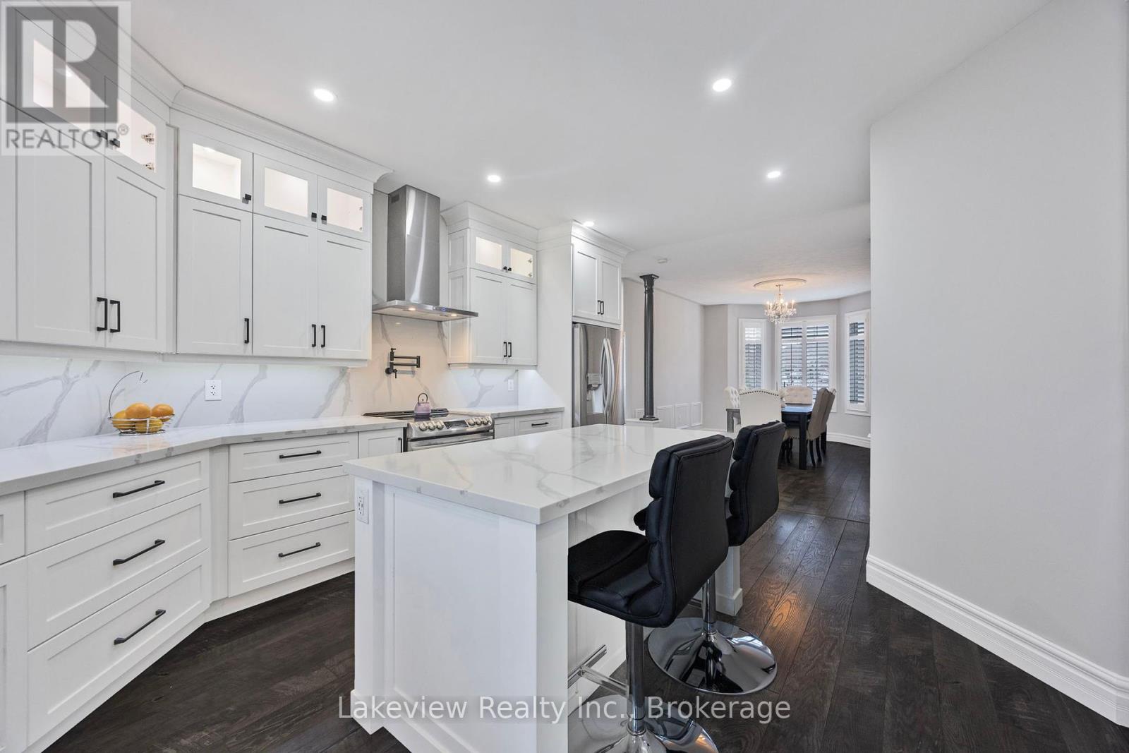 Photo 12 of 31 Cleopatra Court, Orillia ON